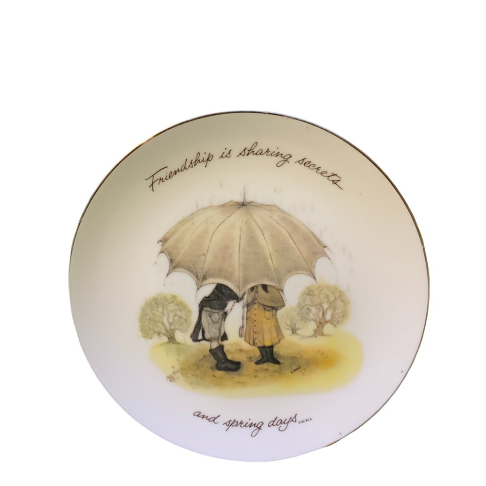 Charming Holly Hobbie White and Brown Decorative Plate